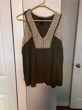 Daytrip floral tank top